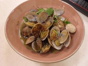 アサリの鉢蒸し アサリの鉢蒸し