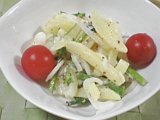 新じゃがと新玉ねぎのサラダ 新じゃがと新玉ねぎのサラダ