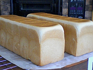 麦穂の国産小麦の食パン 麦穂の国産小麦の食パン