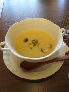 まるやのななかい ルーフガーデン まるやのななかい ルーフガーデン