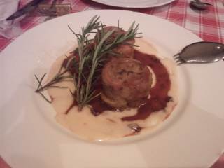 タヴェルナ ホロホロ鳥とフォアグラ タヴェルナ ホロホロ鳥とフォアグラ