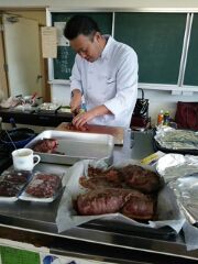 ジビエ講習会 講師の藤木さん ジビエ講習会 講師の藤木さん