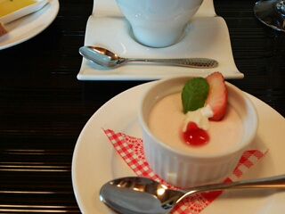 麓・なごみ亭 麓・なごみ亭