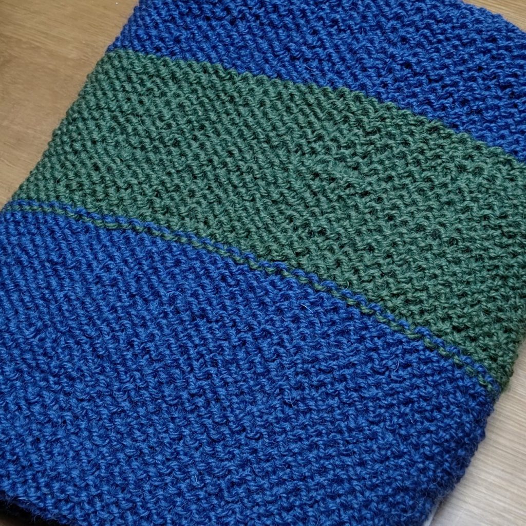 かーさんが夜なべをして～♪