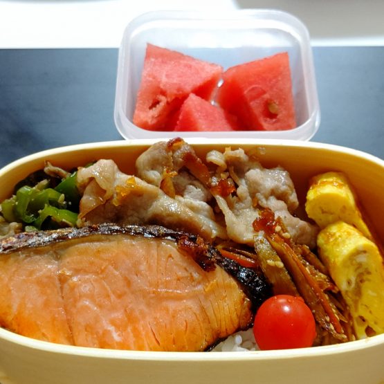 曲げわっぱ活躍中