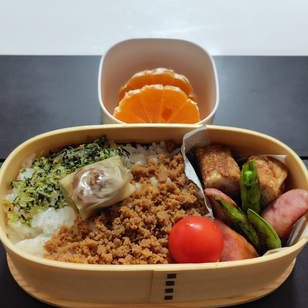 お休み気分が抜けませんが・・・