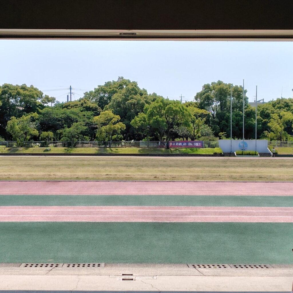 陸上の地区総体でした