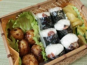 おにぎりだけのお弁当